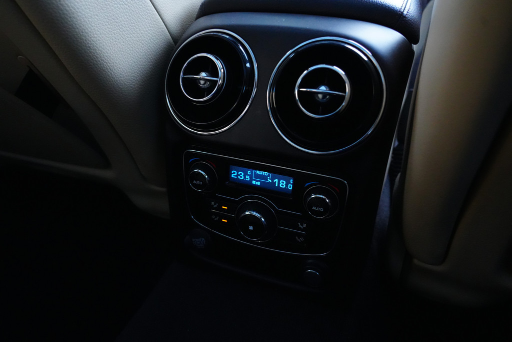 43579459-27.jpg