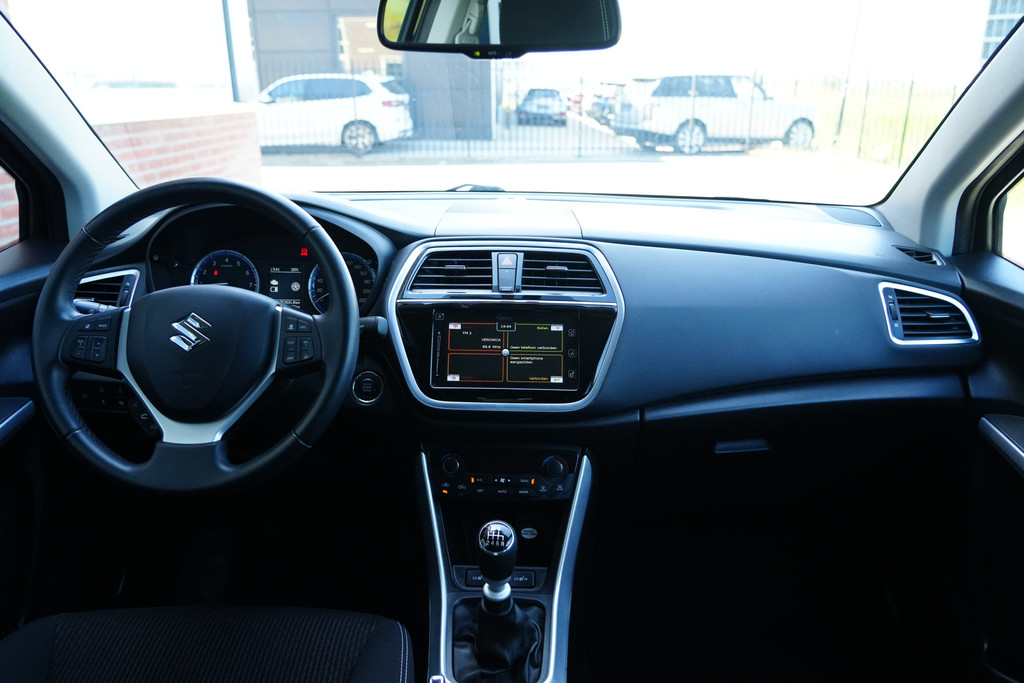 45114509-2.jpg