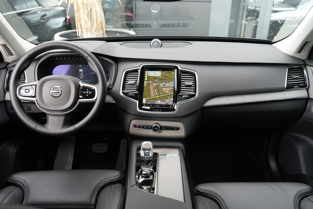 48304898-2.jpg
