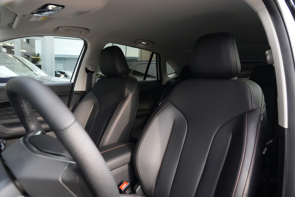 51653291-3.jpg