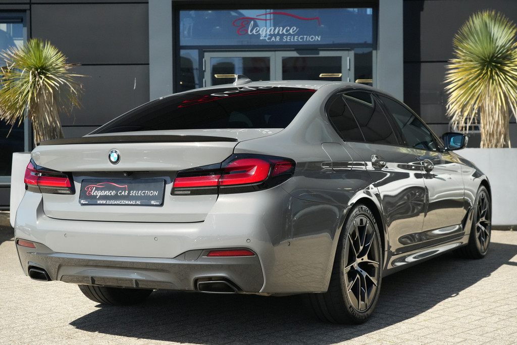 53120854-1.jpg