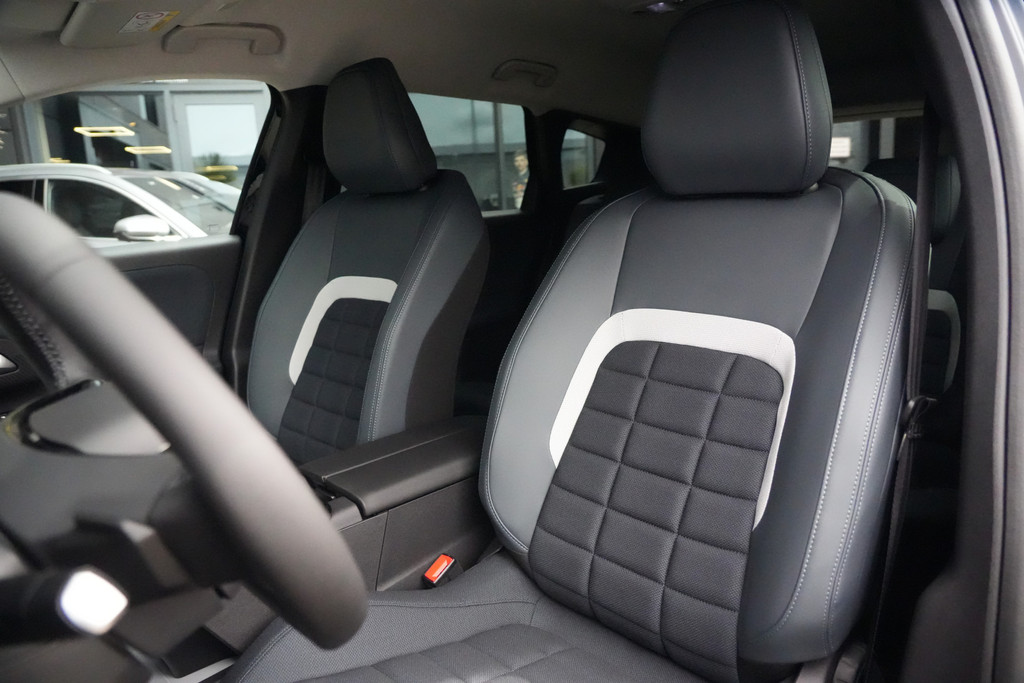 53931640-3.jpg