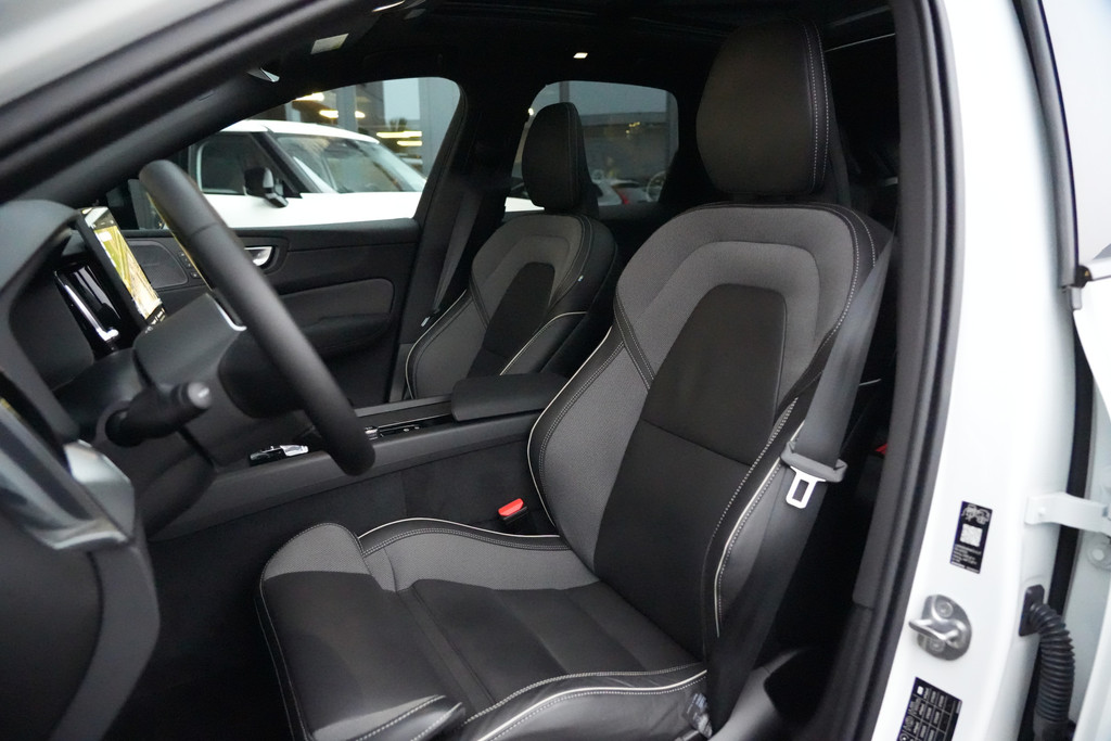 56467889-3.jpg