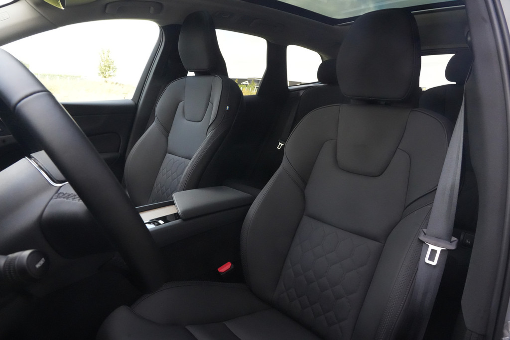 56468474-3.jpg