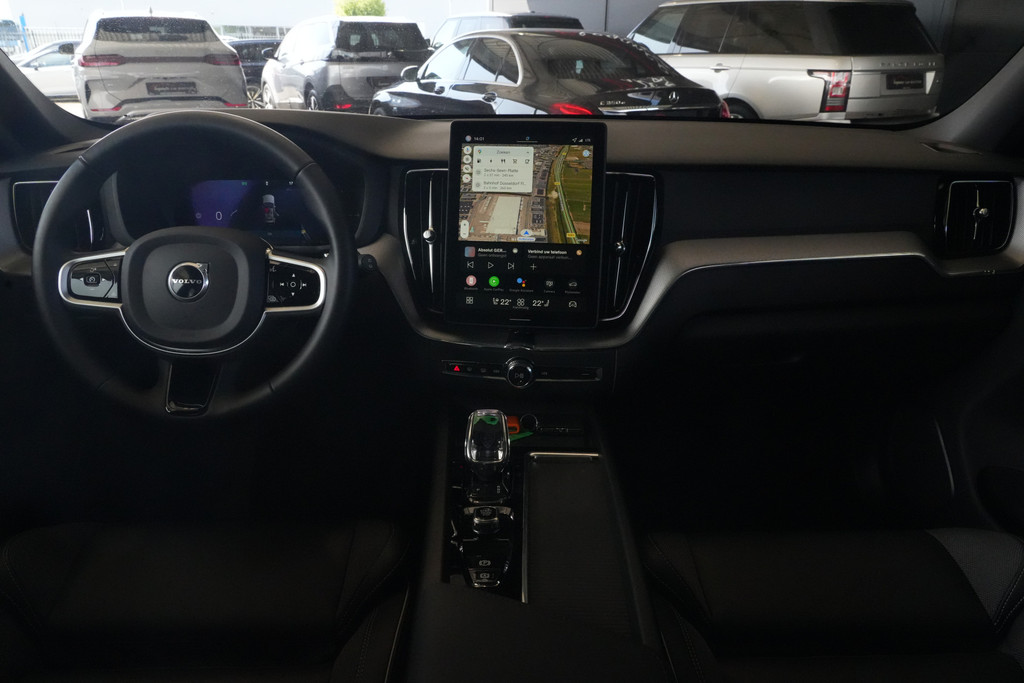 56468537-3.jpg