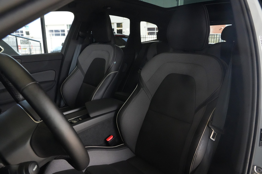 56468599-3.jpg