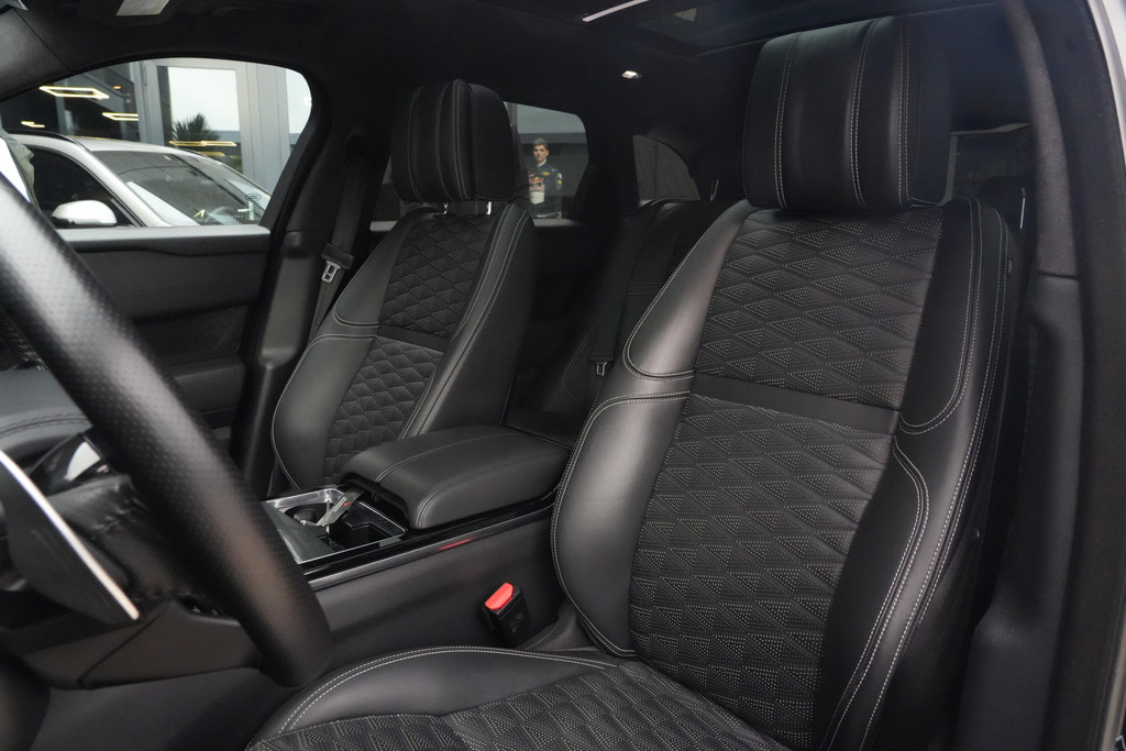 56468862-3.jpg