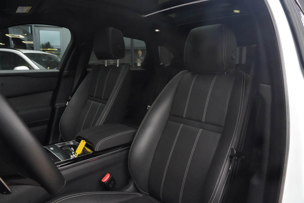 56468910-3.jpg