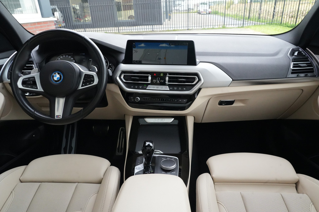 56707750-2.jpg