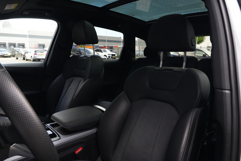 56728462-3.jpg